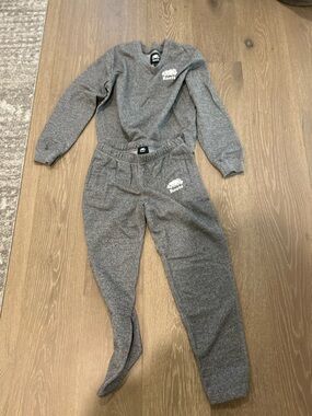EUC Roots sweats set XS
